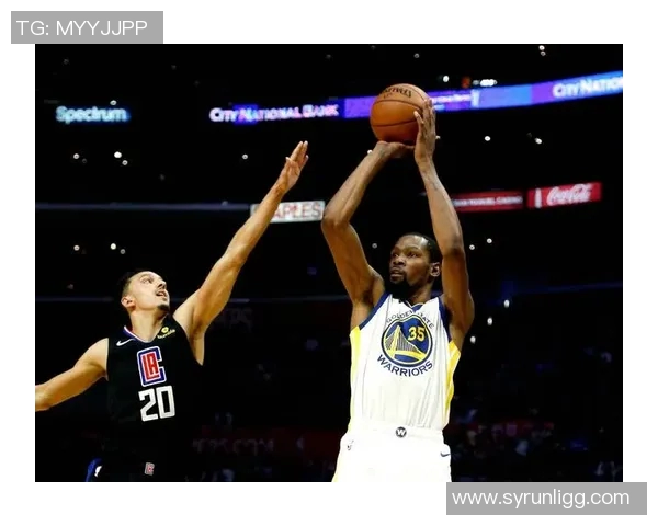 左右手无差别进攻有多难？NBA历史仅五人达成 杜兰特都未能做到